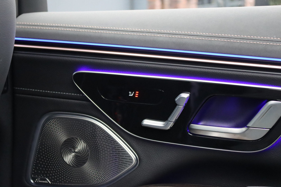 Mercedes-Benz EQS SUV 500 4MATIC Luxury Line 108 kWh | Luchtvering | Hyperscreen | Achterasbesturing | Distronic+ | Stoelventilatie | HUD | Elek. Achterbank | Burmester | Warmtepomp | Digital Light |
