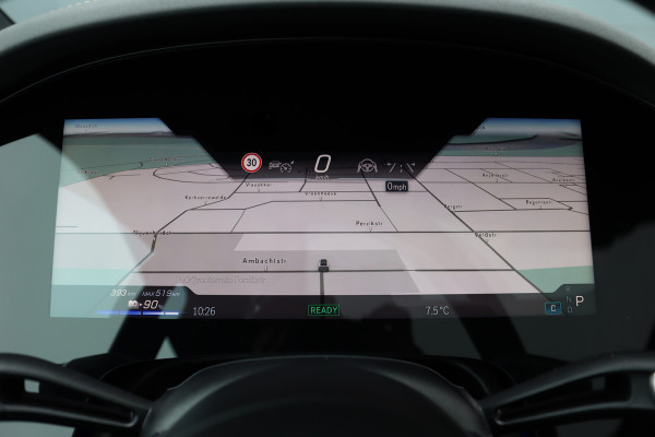 Mercedes-Benz EQS SUV 500 4MATIC Luxury Line 108 kWh | Luchtvering | Hyperscreen | Achterasbesturing | Distronic+ | Stoelventilatie | HUD | Elek. Achterbank | Burmester | Warmtepomp | Digital Light |