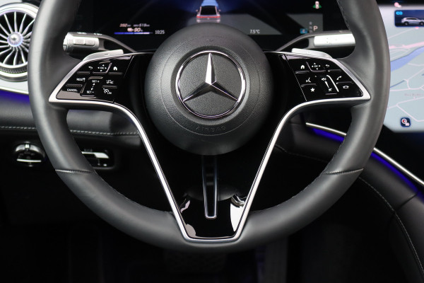 Mercedes-Benz EQS SUV 500 4MATIC Luxury Line 108 kWh | Luchtvering | Hyperscreen | Achterasbesturing | Distronic+ | Stoelventilatie | HUD | Elek. Achterbank | Burmester | Warmtepomp | Digital Light |