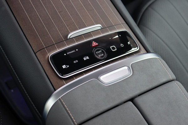 Mercedes-Benz EQS SUV 500 4MATIC Luxury Line 108 kWh | Luchtvering | Hyperscreen | Achterasbesturing | Distronic+ | Stoelventilatie | HUD | Elek. Achterbank | Burmester | Warmtepomp | Digital Light |