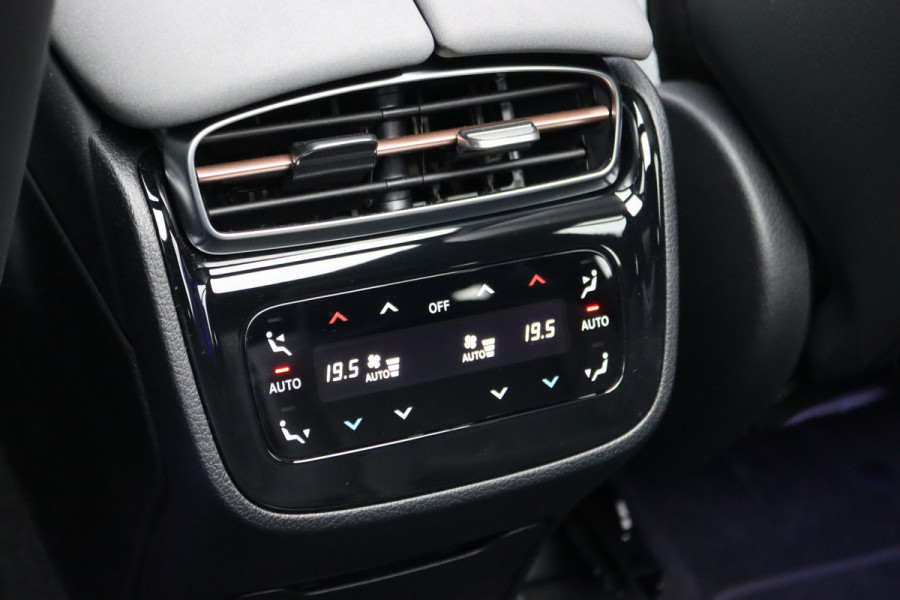Mercedes-Benz EQS SUV 500 4MATIC Luxury Line 108 kWh | Luchtvering | Hyperscreen | Achterasbesturing | Distronic+ | Stoelventilatie | HUD | Elek. Achterbank | Burmester | Warmtepomp | Digital Light |