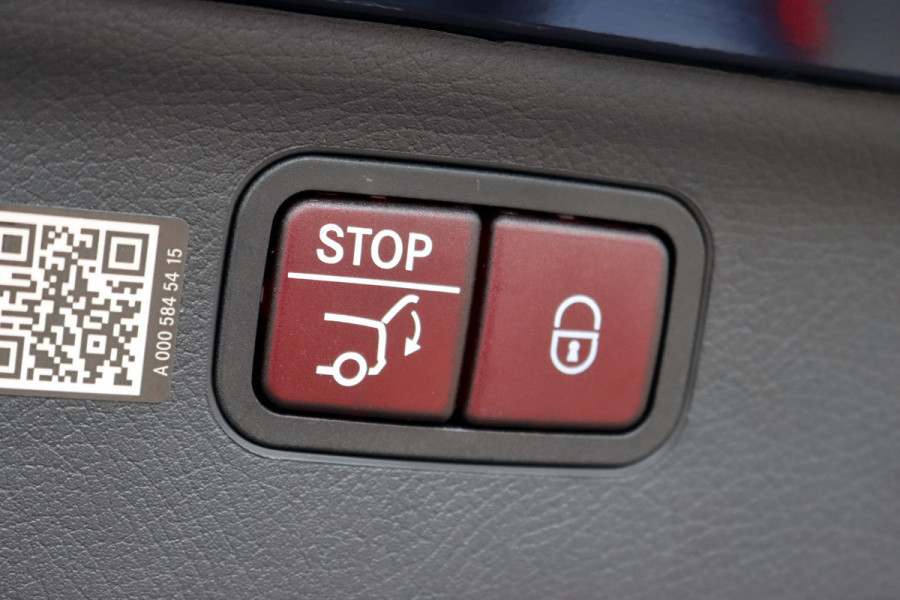 Mercedes-Benz EQS SUV 500 4MATIC Luxury Line 108 kWh | Luchtvering | Hyperscreen | Achterasbesturing | Distronic+ | Stoelventilatie | HUD | Elek. Achterbank | Burmester | Warmtepomp | Digital Light |