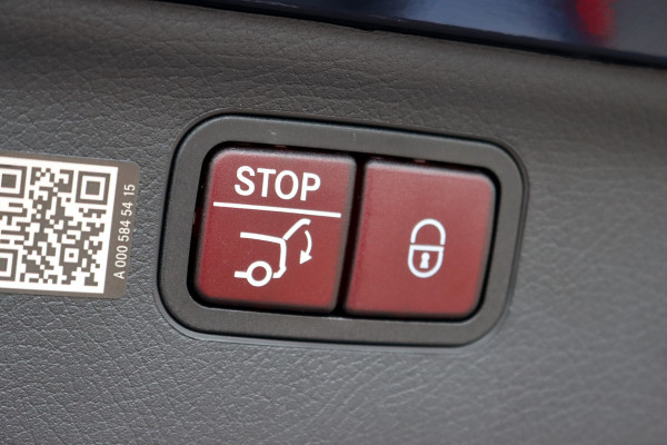 Mercedes-Benz EQS SUV 500 4MATIC Luxury Line 108 kWh | Luchtvering | Hyperscreen | Achterasbesturing | Distronic+ | Stoelventilatie | HUD | Elek. Achterbank | Burmester | Warmtepomp | Digital Light |