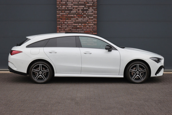 Mercedes-Benz CLA-Klasse Shooting Brake 250 e AMG Line Aut8 | Facelift | Panoramadak | Distronic+ | Memory | Verwarmd Stuuwiel | Leder | HUD | Sfeerverlichting | Augmented Reality | Surround Camera | Keyless Go |