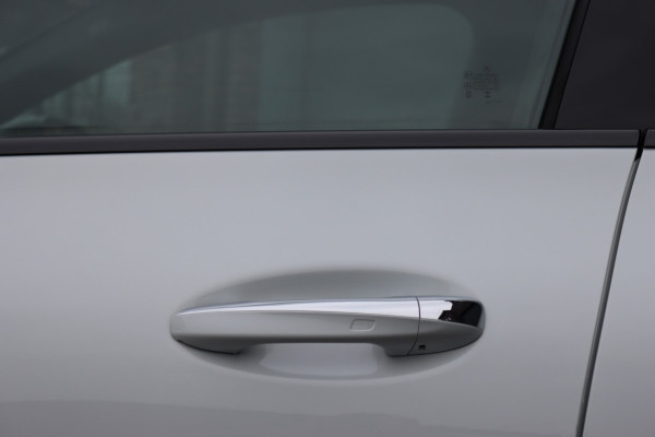 Mercedes-Benz CLA-Klasse Shooting Brake 250 e AMG Line Aut8 | Facelift | Panoramadak | Distronic+ | Memory | Verwarmd Stuuwiel | Leder | HUD | Sfeerverlichting | Augmented Reality | Surround Camera | Keyless Go |