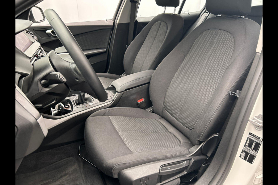BMW 1-serie 118i Executive Edition * Origineel Nederlands * Carplay Navigatie Climate-control Cruise