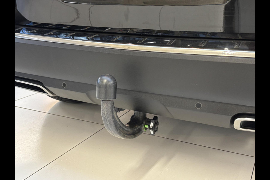 Peugeot 5008 1.6 PureTech GT-Line 7 pers | Panoramadak | Trekhaak afneembaar | Leder | Memory | Stoelverwarming | elektrisch verstelbare stoelen | Navi | Android auto / Apple carplay | Elektrische achterklep | Achteruitrijcamera