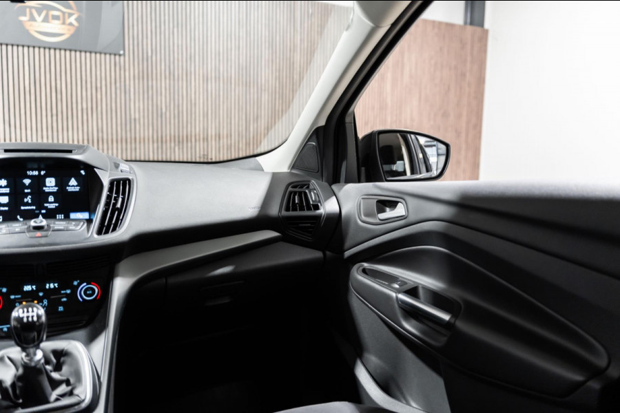 Ford Kuga 1.5 EcoBoost Trend Ultimate Trekhaak Bluetooth Led LM Velgen