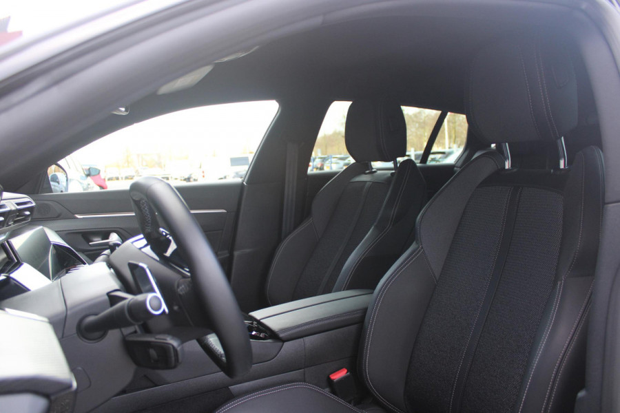Peugeot 508 SW 1.6 HYbrid 225PK ALLURE BLACK PACK MATRIX LED KOPLAMPEN | ADAPTIEVE ACHTERVERLICHTING | SFEERVERLICHTING | NAVIGATIE | DRAADLOOS APPLE CARPLAY/ANDROID AUTO | HD CAMERA'S VOOR EN ACHTER PLUS 360 | ADAPTIEVE CRUISCONTROL | COMFORT BUSINESS PACK - AGR VOORSTOELEN MET UITSCHUIFBARE NEUS, STOELVERWARMING, ELEKTRISCH VERSTELBARE HELLINGSHOEK/LENDESTEUN | DODEHOEKBEWAKING | 18'' LICHTMETALEN VELGEN TYPE SPERONE BLACK | DONKERE HEMELBEKLEDING | ELEKTRISCH BEDIENBARE ACHTERKLEP | GLANZEND ZWARTE DAKRAILING | EXTRA GETINTE ACHTERRUITEN |