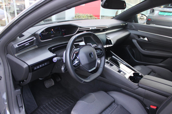 Peugeot 508 SW 1.6 HYbrid 225PK ALLURE BLACK PACK MATRIX LED KOPLAMPEN | ADAPTIEVE ACHTERVERLICHTING | SFEERVERLICHTING | NAVIGATIE | DRAADLOOS APPLE CARPLAY/ANDROID AUTO | HD CAMERA'S VOOR EN ACHTER PLUS 360 | ADAPTIEVE CRUISCONTROL | COMFORT BUSINESS PACK - AGR VOORSTOELEN MET UITSCHUIFBARE NEUS, STOELVERWARMING, ELEKTRISCH VERSTELBARE HELLINGSHOEK/LENDESTEUN | DODEHOEKBEWAKING | 18'' LICHTMETALEN VELGEN TYPE SPERONE BLACK | DONKERE HEMELBEKLEDING | ELEKTRISCH BEDIENBARE ACHTERKLEP | GLANZEND ZWARTE DAKRAILING | EXTRA GETINTE ACHTERRUITEN |