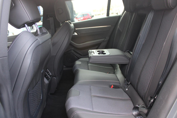 Peugeot 508 SW 1.6 HYbrid 225PK ALLURE BLACK PACK MATRIX LED KOPLAMPEN | ADAPTIEVE ACHTERVERLICHTING | SFEERVERLICHTING | NAVIGATIE | DRAADLOOS APPLE CARPLAY/ANDROID AUTO | HD CAMERA'S VOOR EN ACHTER PLUS 360 | ADAPTIEVE CRUISCONTROL | COMFORT BUSINESS PACK - AGR VOORSTOELEN MET UITSCHUIFBARE NEUS, STOELVERWARMING, ELEKTRISCH VERSTELBARE HELLINGSHOEK/LENDESTEUN | DODEHOEKBEWAKING | 18'' LICHTMETALEN VELGEN TYPE SPERONE BLACK | DONKERE HEMELBEKLEDING | ELEKTRISCH BEDIENBARE ACHTERKLEP | GLANZEND ZWARTE DAKRAILING | EXTRA GETINTE ACHTERRUITEN |