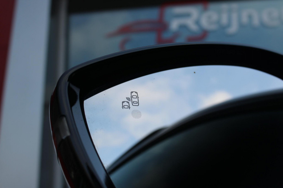 Peugeot 508 SW 1.6 HYbrid 225PK ALLURE BLACK PACK MATRIX LED KOPLAMPEN | ADAPTIEVE ACHTERVERLICHTING | SFEERVERLICHTING | NAVIGATIE | DRAADLOOS APPLE CARPLAY/ANDROID AUTO | HD CAMERA'S VOOR EN ACHTER PLUS 360 | ADAPTIEVE CRUISCONTROL | COMFORT BUSINESS PACK - AGR VOORSTOELEN MET UITSCHUIFBARE NEUS, STOELVERWARMING, ELEKTRISCH VERSTELBARE HELLINGSHOEK/LENDESTEUN | DODEHOEKBEWAKING | 18'' LICHTMETALEN VELGEN TYPE SPERONE BLACK | DONKERE HEMELBEKLEDING | ELEKTRISCH BEDIENBARE ACHTERKLEP | GLANZEND ZWARTE DAKRAILING | EXTRA GETINTE ACHTERRUITEN |