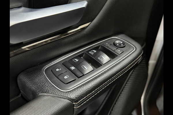 Dodge Ram 1500 5.7 V8 4x4 Crew Cab 5'7 Sport | Soft Cover | Full option | Camera | Trekhaak | White Edition |