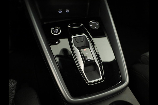 Audi A3 Sportback 40 TFSI e Advanced edition 204PK | Adaptive cruise control | Sportstoelen | Smartphone Interface