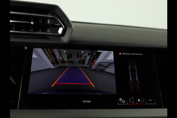 Audi A3 Sportback 40 TFSI e Advanced edition 204PK | Adaptive cruise control | Sportstoelen | Smartphone Interface