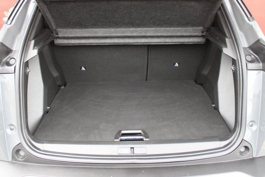 Peugeot 2008 1.2 130PK AUTOMAAT GT PACK | ELEKTRISCH BEDIENBARE BESTUURDERSSTOEL | NAVIGATIE | FULL LED KOPLAMPEN | DRAADLOZE APPLE CARPLAY/ANDROID AUTO | ADAPTIVE CRUISE CONTROL | CAMERA VOOR + ACHTER | CLIMATE CONTROL | LICHTMETALEN VELGEN 17" | KEYLESS ENTRY/START | DAB+ RADIO | ALCANTARA/LEDEREN BEKLEDING  | DODEHOEK DETECTIE | PARKEERSENSOREN VOOR + ACHTER | STOEL VERWARMING |