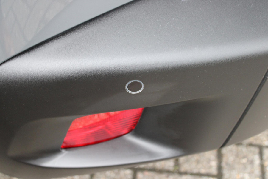 Peugeot 2008 1.2 130PK AUTOMAAT GT PACK | ELEKTRISCH BEDIENBARE BESTUURDERSSTOEL | NAVIGATIE | FULL LED KOPLAMPEN | DRAADLOZE APPLE CARPLAY/ANDROID AUTO | ADAPTIVE CRUISE CONTROL | CAMERA VOOR + ACHTER | CLIMATE CONTROL | LICHTMETALEN VELGEN 17" | KEYLESS ENTRY/START | DAB+ RADIO | ALCANTARA/LEDEREN BEKLEDING  | DODEHOEK DETECTIE | PARKEERSENSOREN VOOR + ACHTER | STOEL VERWARMING |