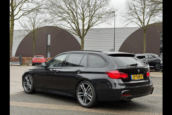 BMW 3 Serie Touring 318i M Sport Corporate Lease HIGH EXEC.| 81.000KM!| ORIG. NL|  LEER| ELEKTRISCHE ACHTERKLEP| AFNEEMBARE TREKHAAK| STOELVERWARMING| 19 INCH!| SUPER NETJES| RIJKLAARPRIJS INCL. 12 MND BOVAG GARANTIE