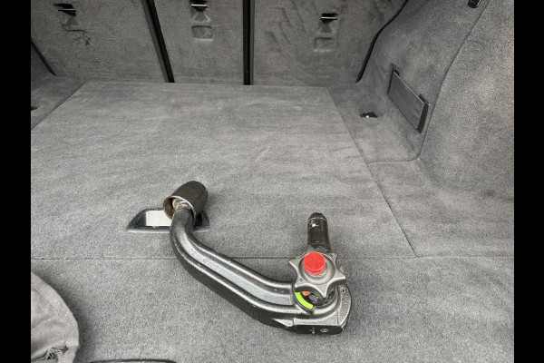 BMW 3 Serie Touring 318i M Sport Corporate Lease HIGH EXEC.| 81.000KM!| ORIG. NL|  LEER| ELEKTRISCHE ACHTERKLEP| AFNEEMBARE TREKHAAK| STOELVERWARMING| 19 INCH!| SUPER NETJES| RIJKLAARPRIJS INCL. 12 MND BOVAG GARANTIE