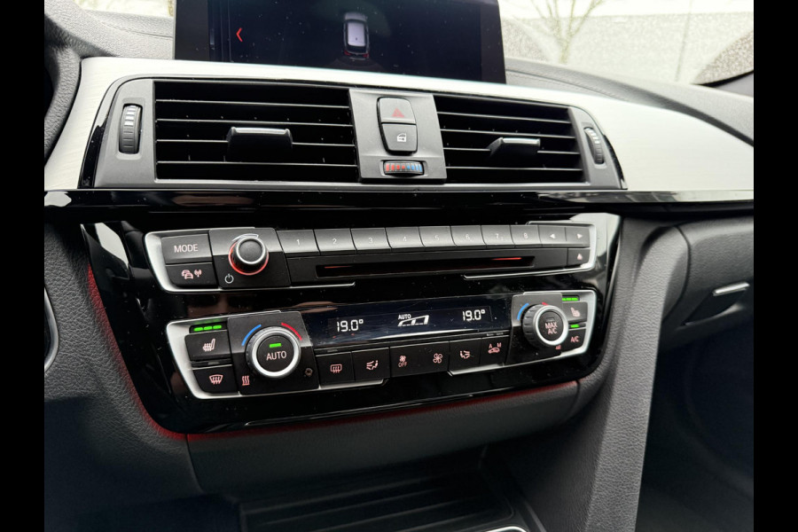 BMW 3 Serie Touring 318i M Sport Corporate Lease HIGH EXEC.| 81.000KM!| ORIG. NL|  LEER| ELEKTRISCHE ACHTERKLEP| AFNEEMBARE TREKHAAK| STOELVERWARMING| 19 INCH!| SUPER NETJES| RIJKLAARPRIJS INCL. 12 MND BOVAG GARANTIE