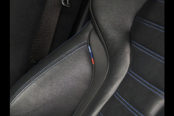 BMW i4 M50 High Executive 84 kWh SOH 94% [SCHUIFKANTELDAK, MEMORY SEATS, HARMAN/KARDON, APPLE CARPLAY, ANDROID, KUIPSTOELEN, HEAD-UP, ADAPTIVE CRUISE, 360 CAMERA, STOELVERWARMING, NIEUWSTAAT]