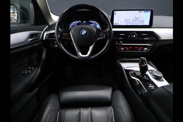 BMW 5 Serie Touring 530e Business Edition Plus [APPLE CARPLAY, ANDROID AUTO, VOL LEDER, MEMORY SEATS, SPORTSTOELEN, LASER LIGHT, NIEUWSTAAT]