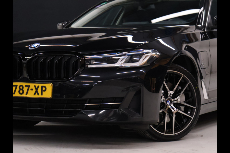BMW 5 Serie Touring 530e Business Edition Plus [APPLE CARPLAY, ANDROID AUTO, VOL LEDER, MEMORY SEATS, SPORTSTOELEN, LASER LIGHT, NIEUWSTAAT]