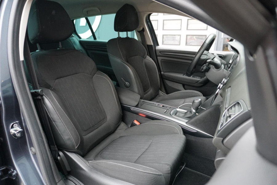 Renault Mégane Estate 1.3 TCe AUT. + TREKHAAK / CARPLAY