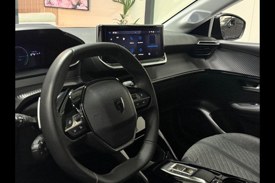 Peugeot 208 Allure BLACKEDITION Aut. 100 PK Navi Leder Led Carbon PDC ACC Carplay
