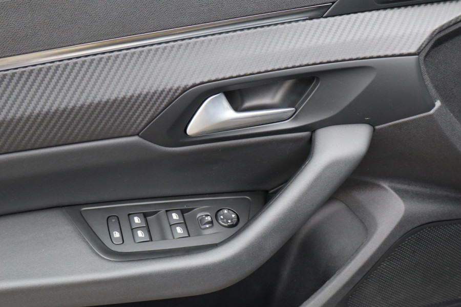 Peugeot 508 SW 1.6 HYbrid Active Pack Business Navi / Cruise / 360 Camera / Trekkaak / Lichtmetaal.