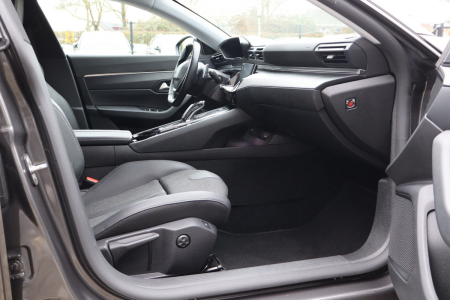 Peugeot 508 SW 1.6 HYbrid Active Pack Business Navi / Cruise / 360 Camera / Trekkaak / Lichtmetaal.