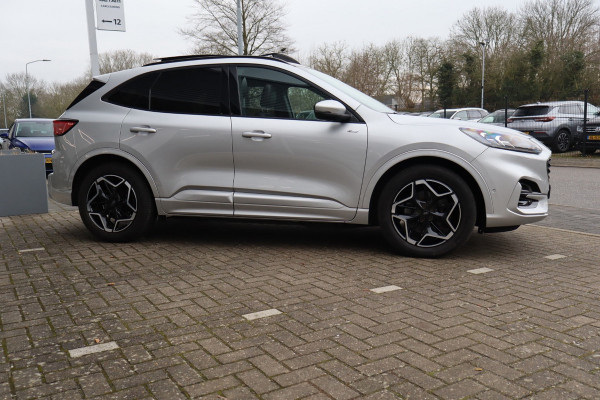 Ford Kuga 2.5 PHEV ST-Line 225 Pk / Panoramadak, Climate / Cruise / Camera / B&O / Trekhaak / 19".
