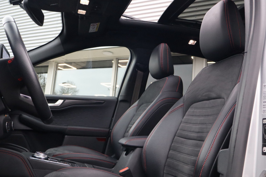 Ford Kuga 2.5 PHEV ST-Line 225 Pk / Panoramadak, Climate / Cruise / Camera / B&O / Trekhaak / 19".