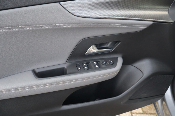 Opel Mokka 1.2 Turbo Automaat Elegance Navigatie Climate control Cruise control 17".