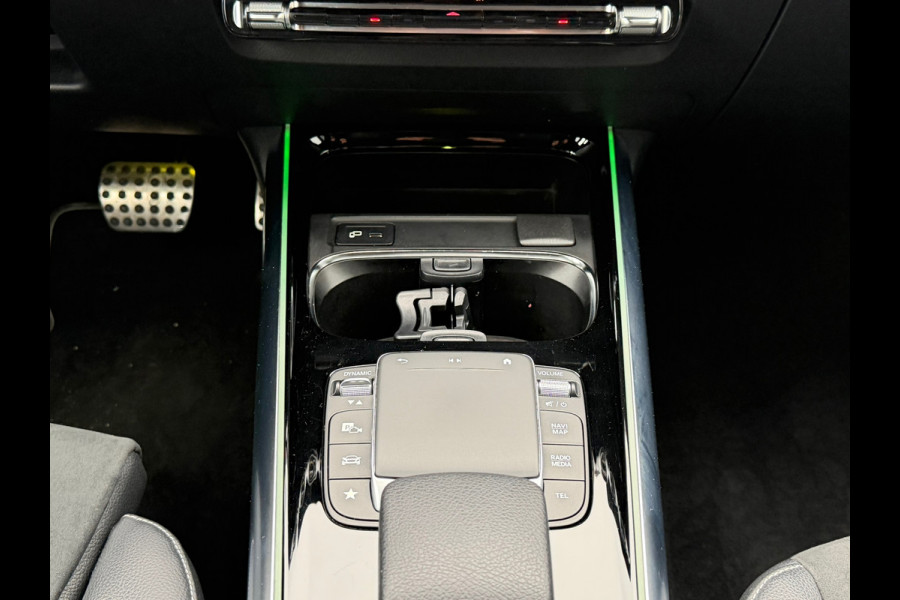 Mercedes-Benz B-Klasse 250 e 218 Pk Business Solution AMG Limited / Nav / Cruise / Sfeerverlichting / 18".