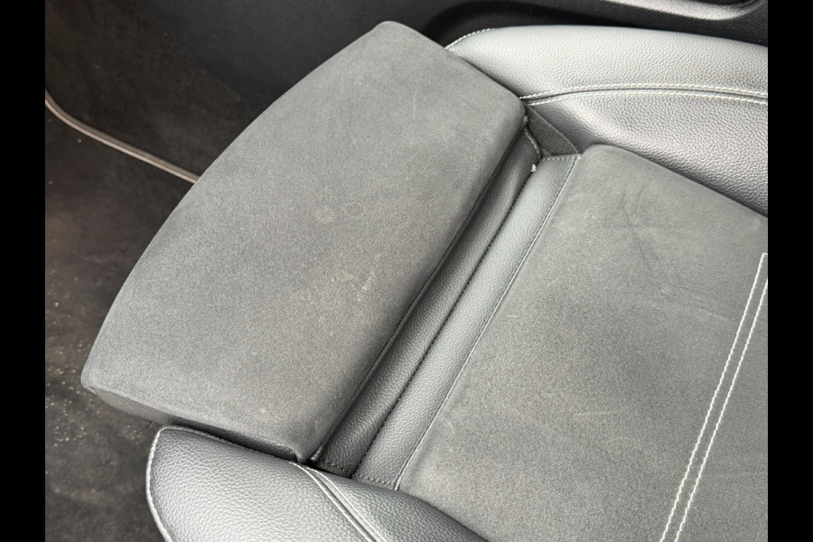 Mercedes-Benz B-Klasse 250 e 218 Pk Business Solution AMG Limited / Nav / Cruise / Sfeerverlichting / 18".