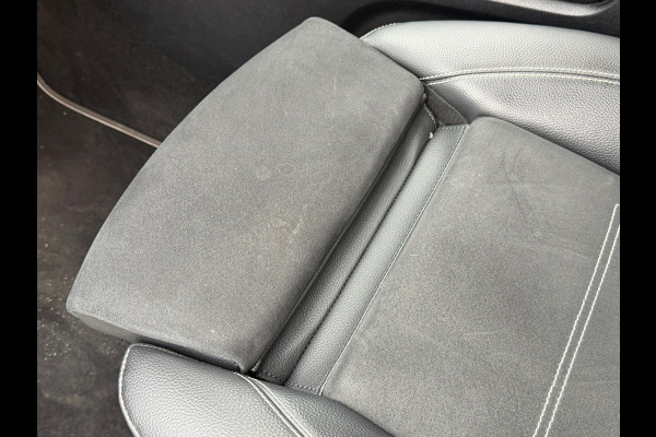 Mercedes-Benz B-Klasse 250 e 218 Pk Business Solution AMG Limited / Nav / Cruise / Sfeerverlichting / 18".