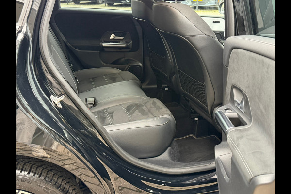 Mercedes-Benz B-Klasse 250 e 218 Pk Business Solution AMG Limited / Nav / Cruise / Sfeerverlichting / 18".