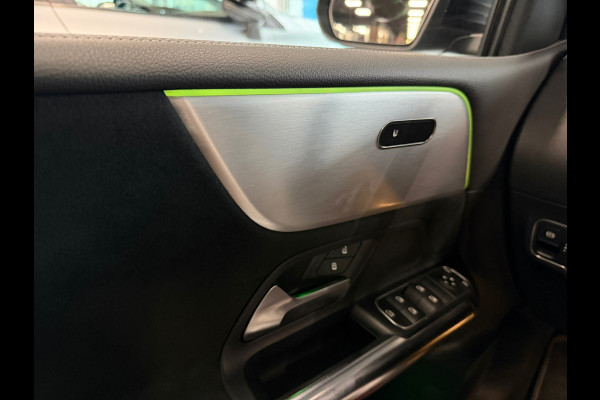 Mercedes-Benz B-Klasse 250 e 218 Pk Business Solution AMG Limited / Nav / Cruise / Sfeerverlichting / 18".