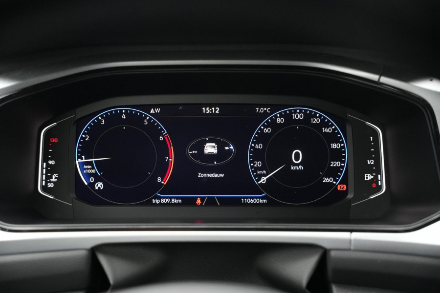 Volkswagen T-Roc 1.0 TSI Life Adaptive Cruise Virtual Dashb. Camera PDC Airco Trekhaak