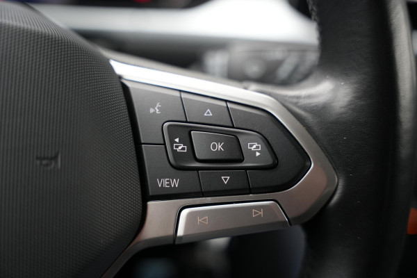 Volkswagen T-Roc 1.0 TSI Life Adaptive Cruise Virtual Dashb. Camera PDC Airco Trekhaak