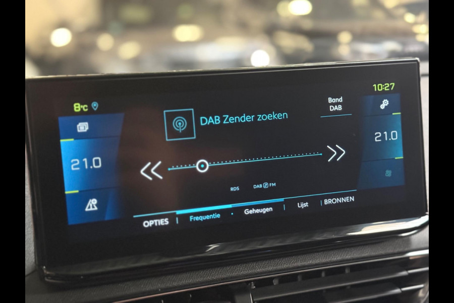 Peugeot 3008 1.6 HYbrid4 300 GT | Pano | Focal | Nachtzicht | Trekhaak | Keyless | CarPlay