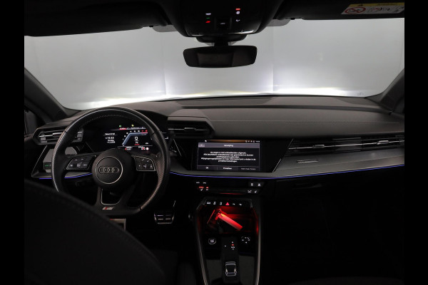 Audi A3 Sportback 35 TFSI S edition 150 pk S-tronic | Verlengde garantie | Navigatie | Panoramadak | Parkeersensoren (Park assist) | B&O Soundsystem | S-Line |