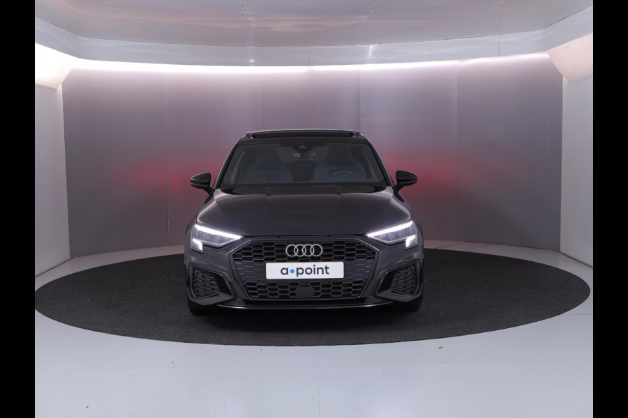 Audi A3 Sportback 35 TFSI S edition 150 pk S-tronic | Verlengde garantie | Navigatie | Panoramadak | Parkeersensoren (Park assist) | B&O Soundsystem | S-Line |