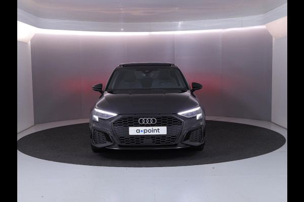 Audi A3 Sportback 35 TFSI S edition 150 pk S-tronic | Verlengde garantie | Navigatie | Panoramadak | Parkeersensoren (Park assist) | B&O Soundsystem | S-Line |