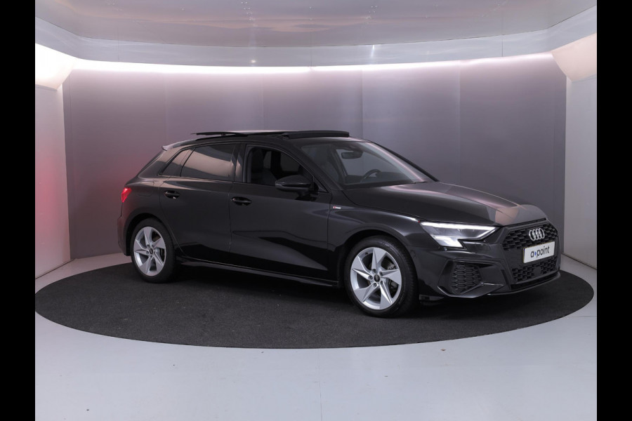 Audi A3 Sportback 35 TFSI S edition 150 pk S-tronic | Verlengde garantie | Navigatie | Panoramadak | Parkeersensoren (Park assist) | B&O Soundsystem | S-Line |