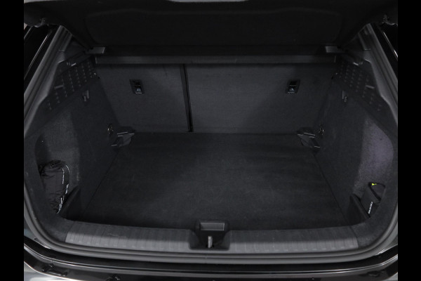 Audi A3 Sportback 35 TFSI S edition 150 pk S-tronic | Verlengde garantie | Navigatie | Panoramadak | Parkeersensoren (Park assist) | B&O Soundsystem | S-Line |