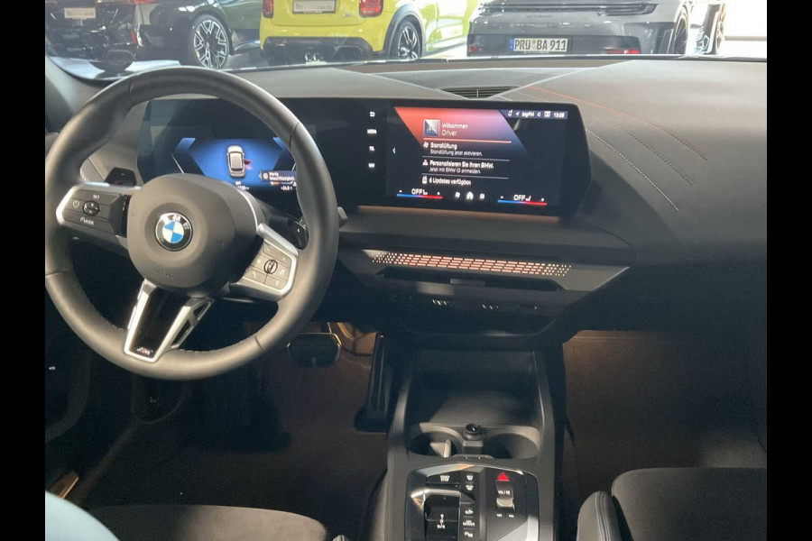 BMW 1-serie 120 M-SPORT ** LED, NAVI+, PANORAMA, 19-inch LMV, ACC, M-ONDERST, EL. A-KLEP ** 1e EIG - Ex BMW-AG ** ** INFORMEER OOK NAAR ONZE AANTREKKELIJKE FINANCIAL-LEASE TARIEVEN **