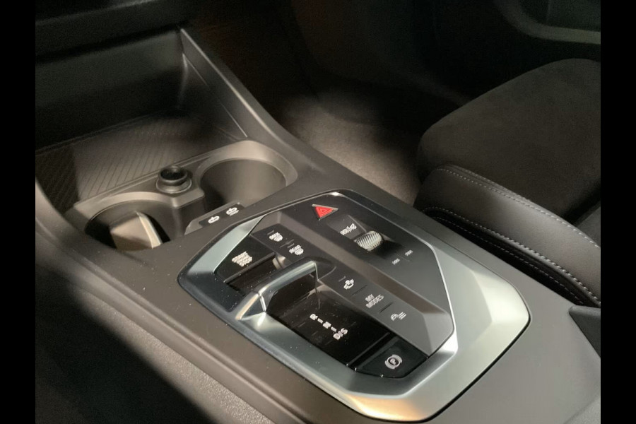 BMW 1-serie 120 M-SPORT ** LED, NAVI+, PANORAMA, 19-inch LMV, ACC, M-ONDERST, EL. A-KLEP ** 1e EIG - Ex BMW-AG ** ** INFORMEER OOK NAAR ONZE AANTREKKELIJKE FINANCIAL-LEASE TARIEVEN **