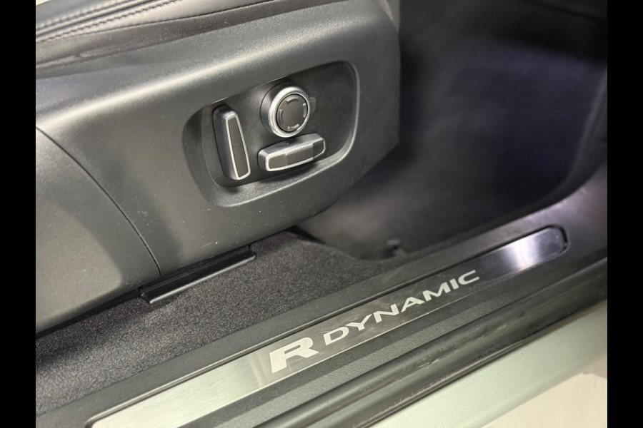 Land Rover Range Rover Evoque 1.5 P300e AWD R-Dynamic HSE | Pano | Leer | Keyless | Meridian | Stoel-/Stuurverwarming | ACC